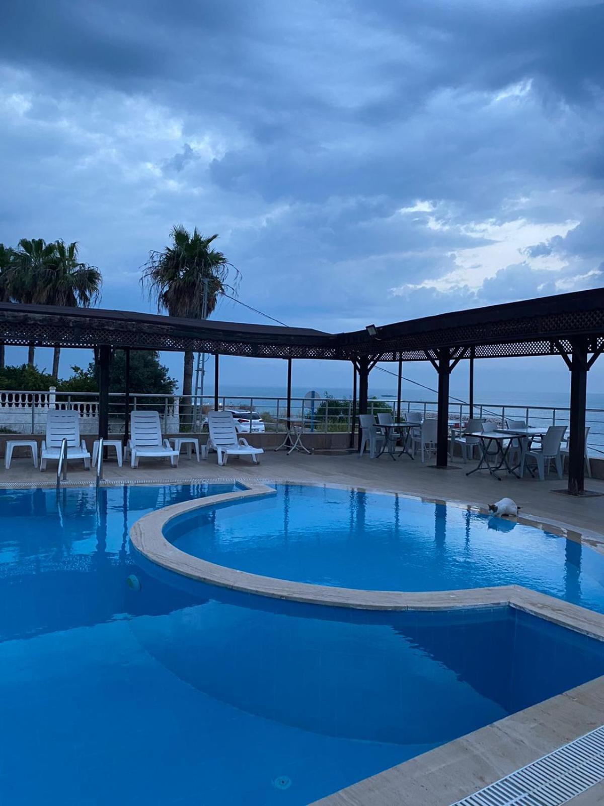 Derin Deniz Otel Karatas  Exterior photo